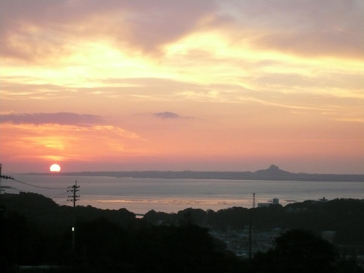 Villa Motobu Hills Buitenkant foto