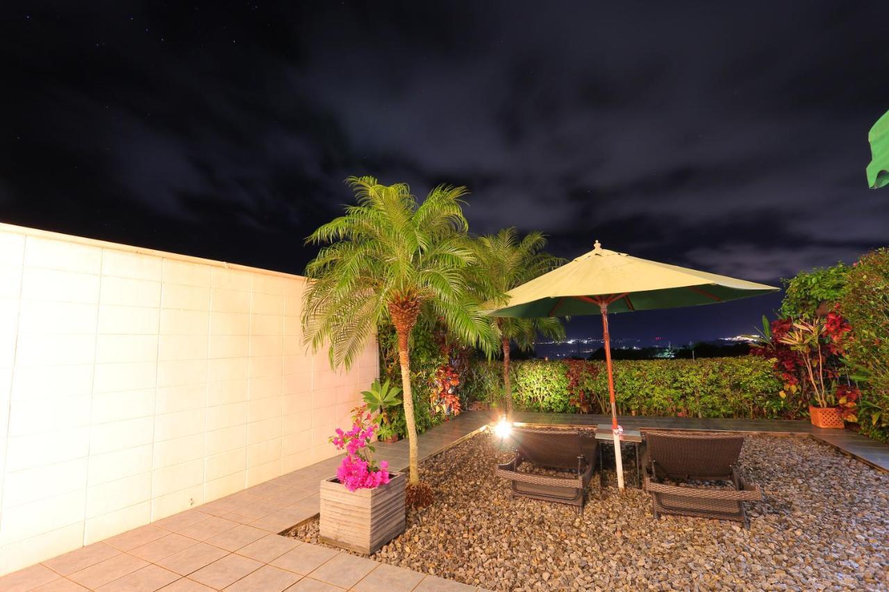 Villa Motobu Hills Buitenkant foto