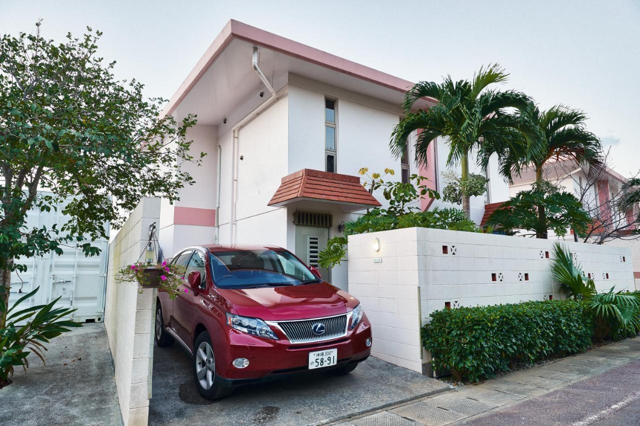 Villa Motobu Hills Buitenkant foto